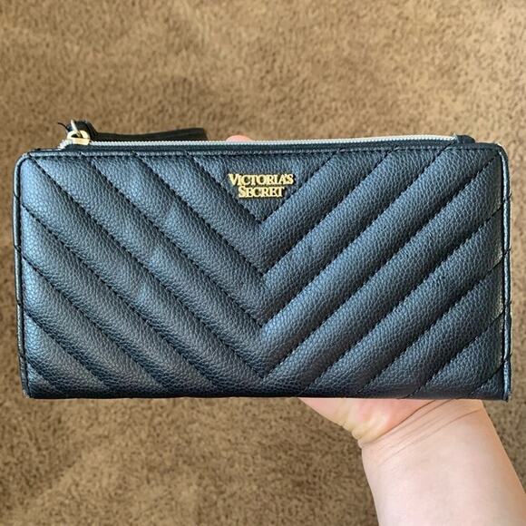 Victoria’s Secret Black Clutch Wallet EUC - Picture 1 of 4